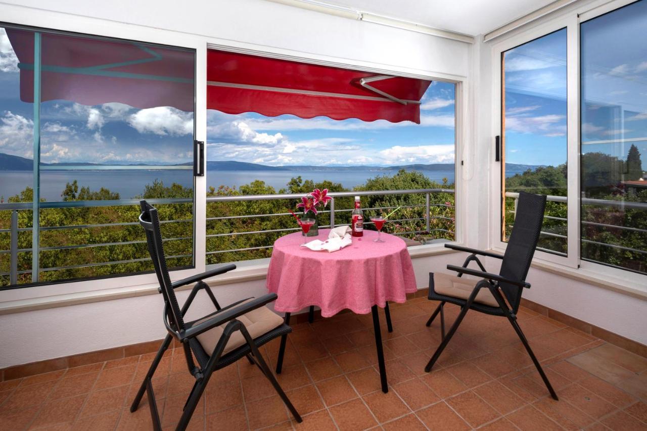 B Apartment Ravni Luaran gambar